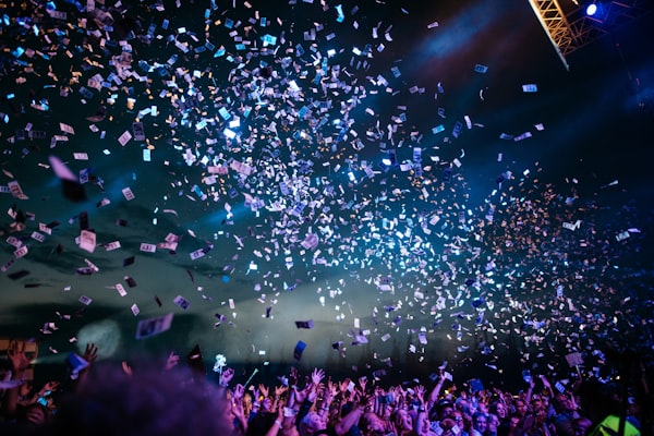 Event crowd coverage